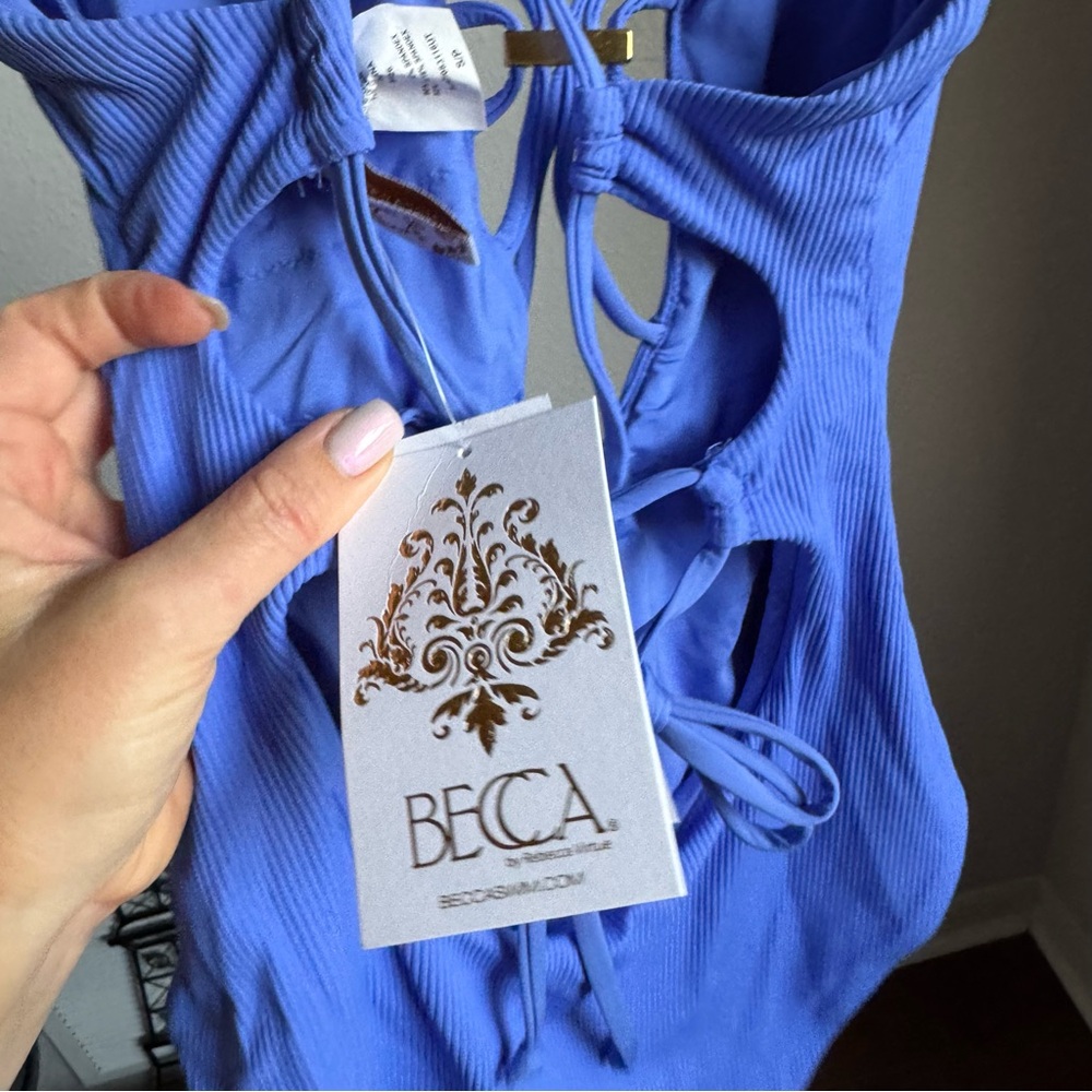 NWT Весса Modern Edge Strappy Ribbed One-Piece Swimsuit Cornflower Sz S - Picture 9 of 10